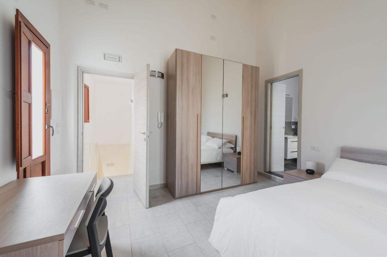 Modern Duplex With Balcony By Wonderful Italy Apartment คาตาเนีย ภายนอก รูปภาพ