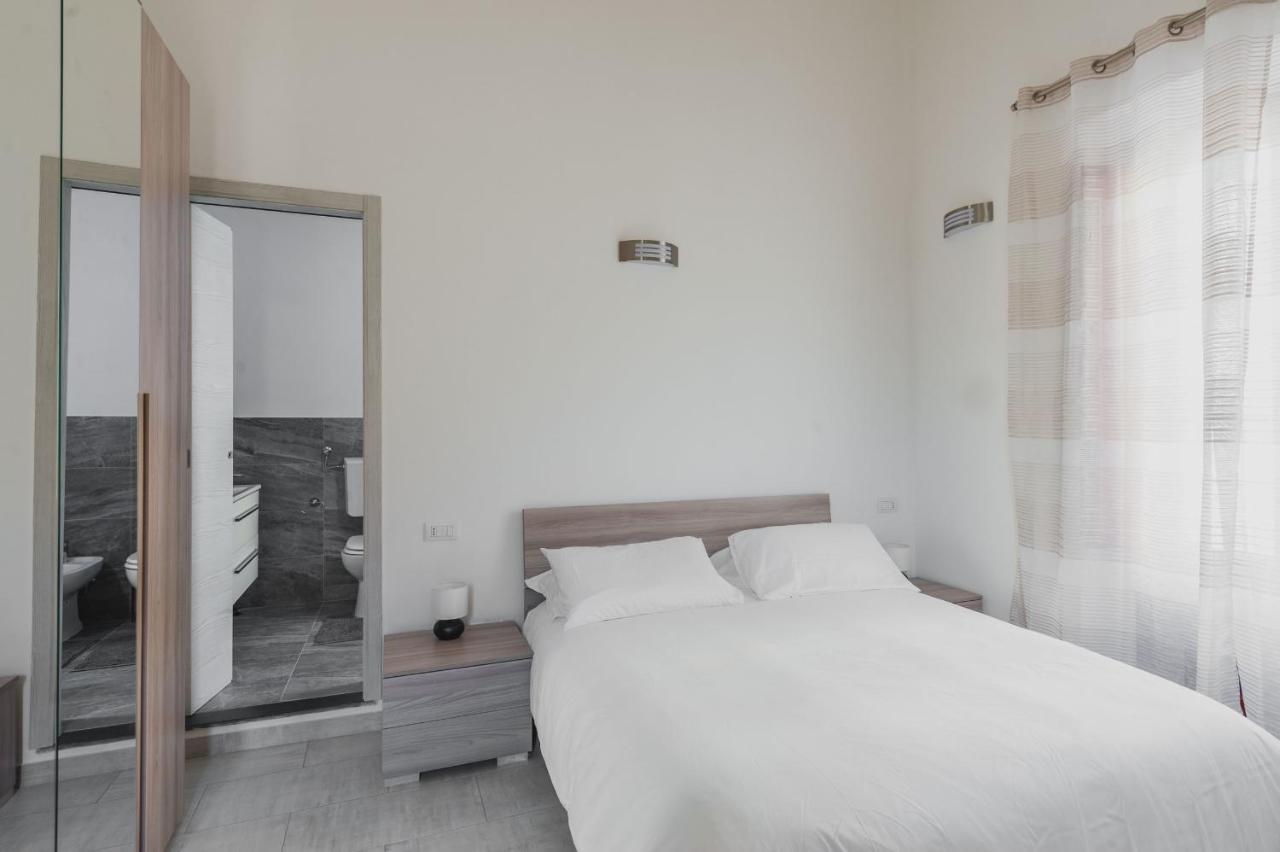 Modern Duplex With Balcony By Wonderful Italy Apartment คาตาเนีย ภายนอก รูปภาพ
